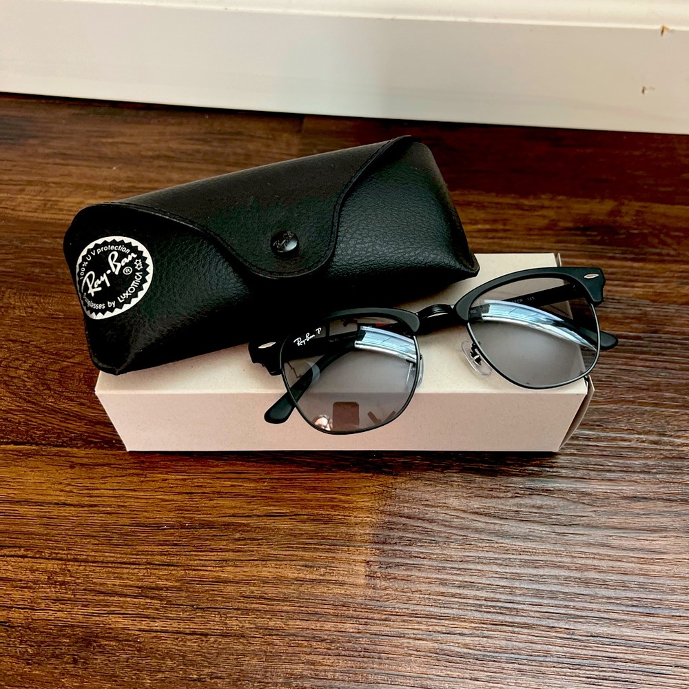 Ray-Ban Classic Black and Gray Sunglasses